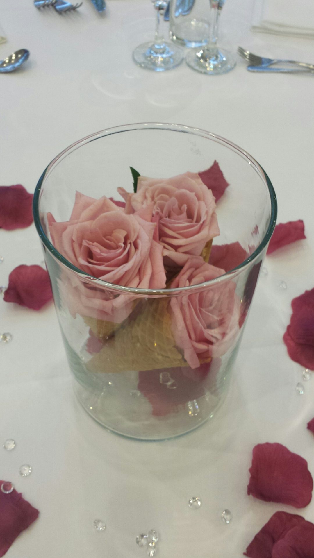 icecream-roses-table-design