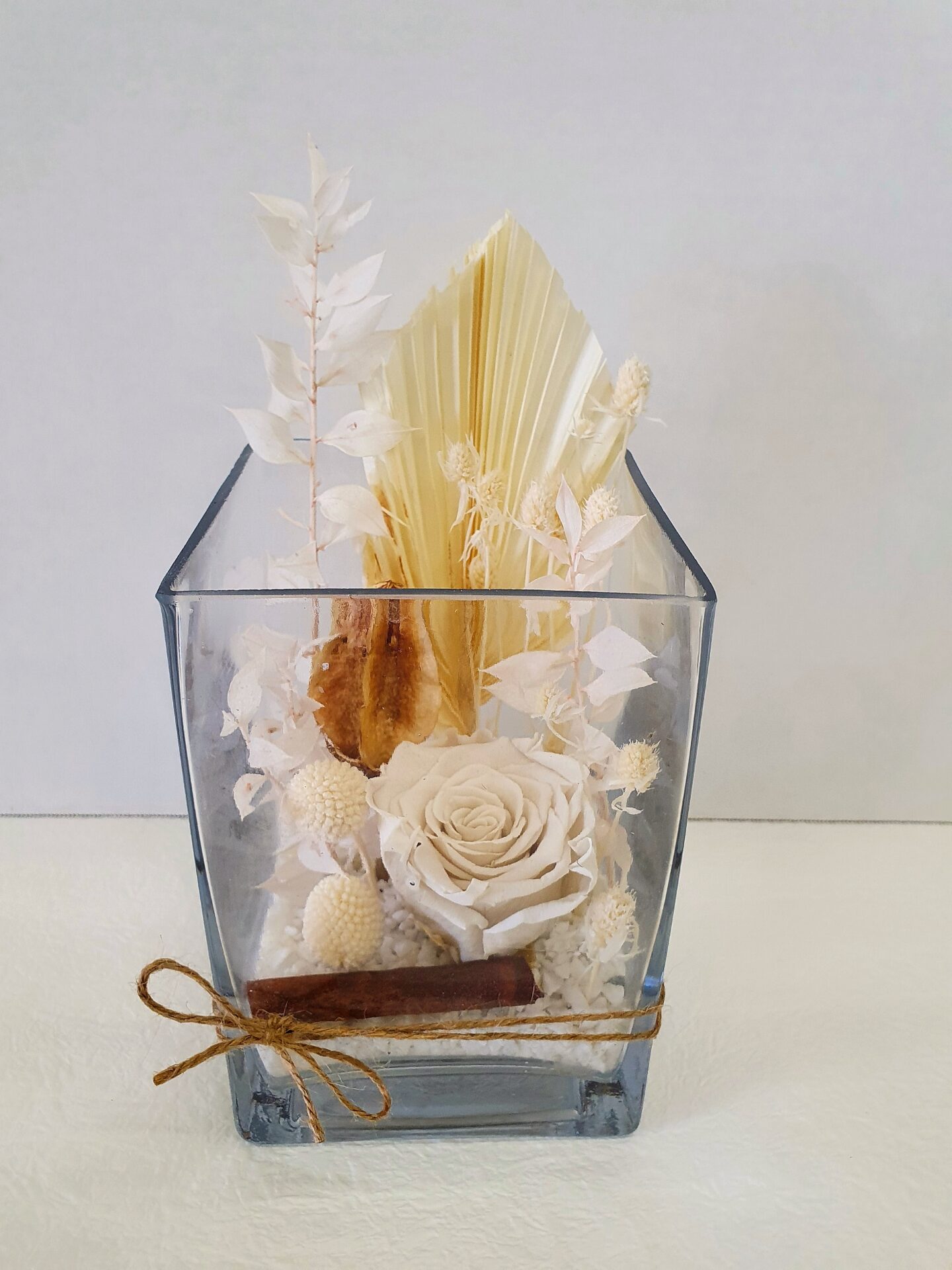 preserved and dried flowers